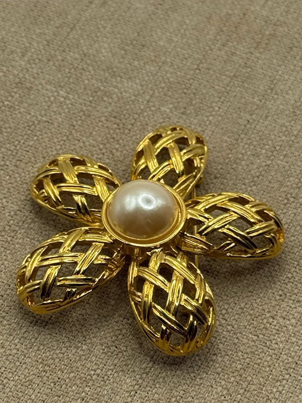 Vintage Joan Rivers Gold-Tone Flower Brooch with Pearl Center